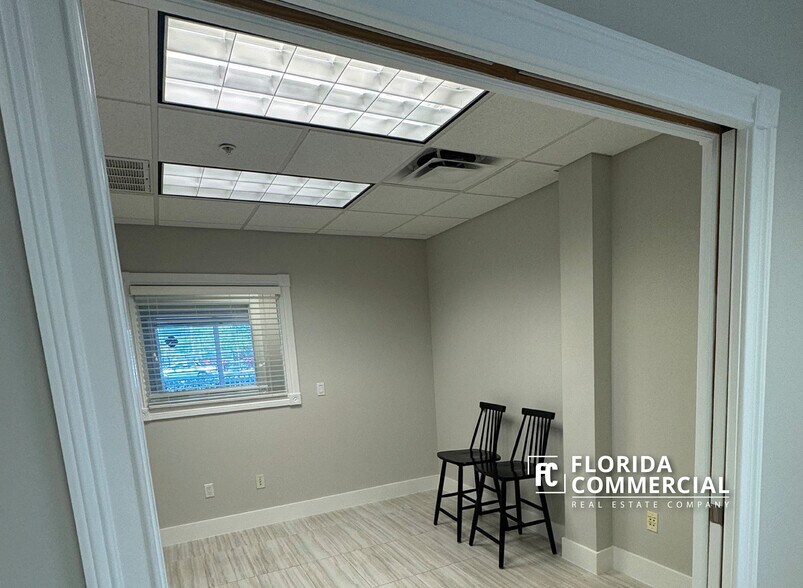 More Photos Of 1330 SE Federal Hwy, Stuart Office Residential For Lease