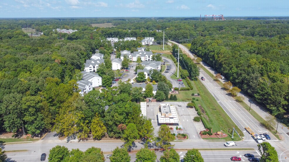 More Photos Of 200 Floyd Thompson Blvd, Hampton Fast Food For Lease