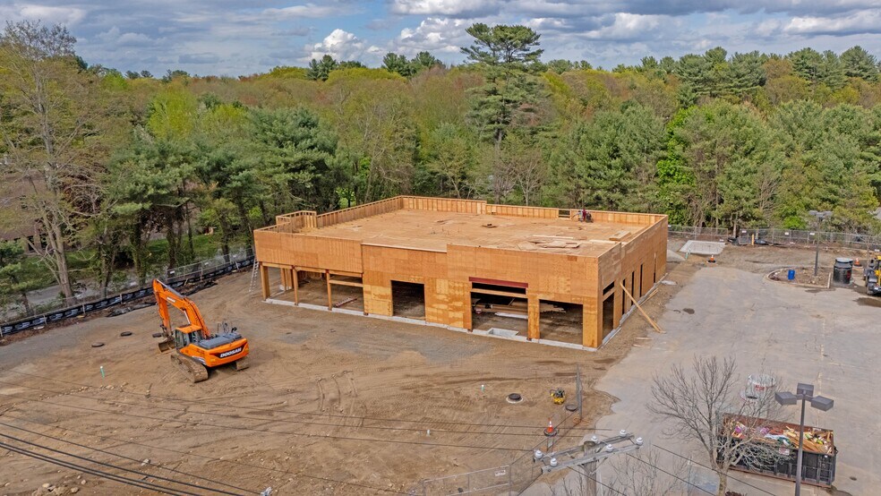 More Photos Of 208 Main St, Wilmington Freestanding For Sale