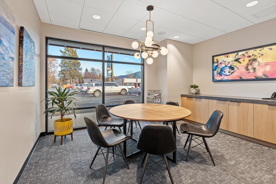 More Photos Of 9493 N Government Way, Hayden Office For Lease