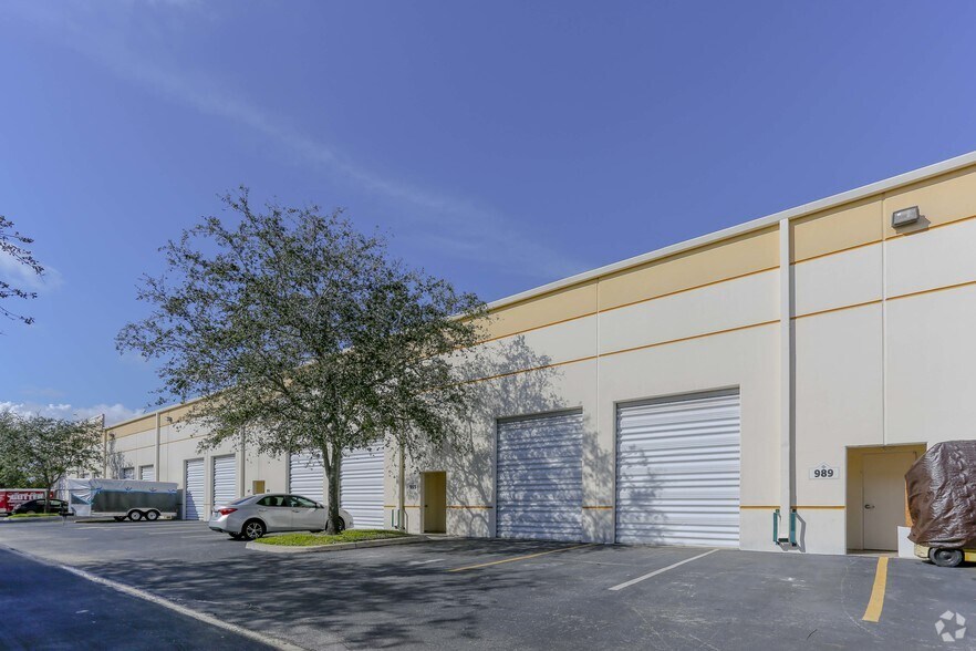 More Photos Of 1005 NW 31st Ave, Pompano Beach Flex For Lease