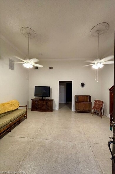 More Photos Of 500 Main St, Van Buren Storefront For Sale