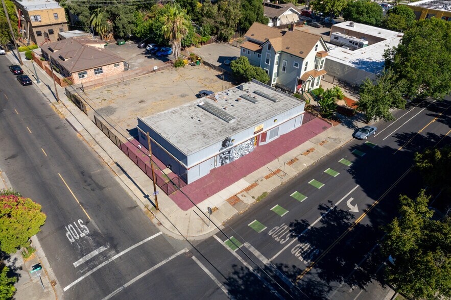 More Photos Of 942 N Hunter St, Stockton Office Residential For Sale