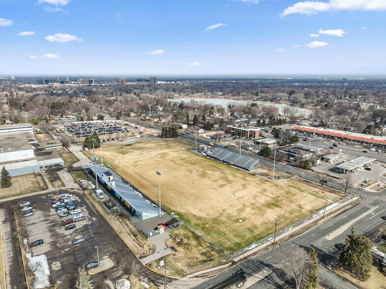 More Photos Of 8900 Queen S ave, Bloomington Land For Sale