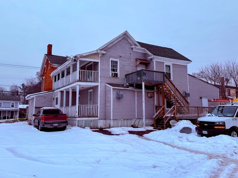More Photos Of 6 Church St, Nassau Apartments For Sale