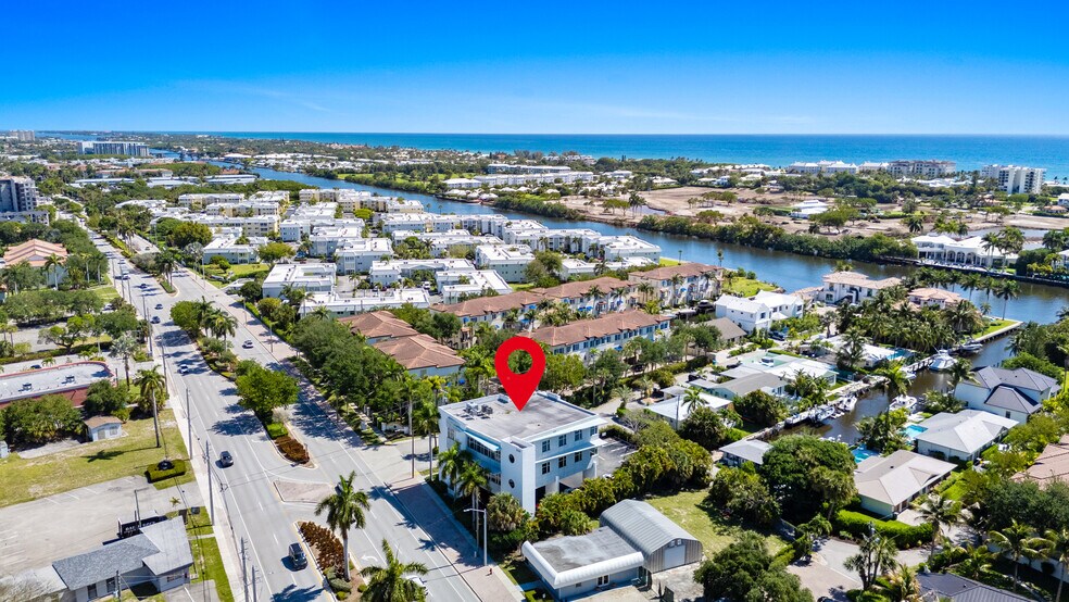More Photos Of 3330 N Federal Hwy, Boynton Beach Office For Lease