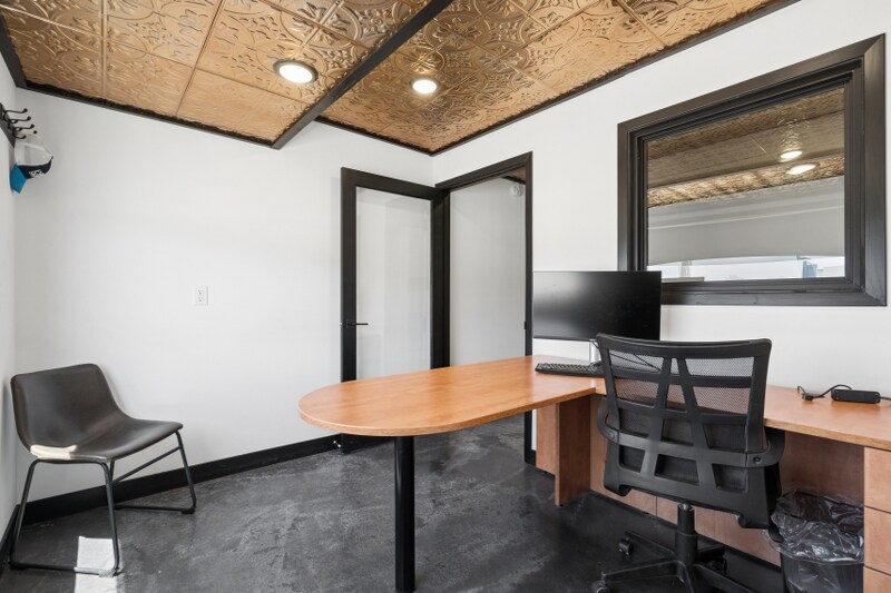 More Photos Of 214 S Airport Rd, Washington General Retail For Sale