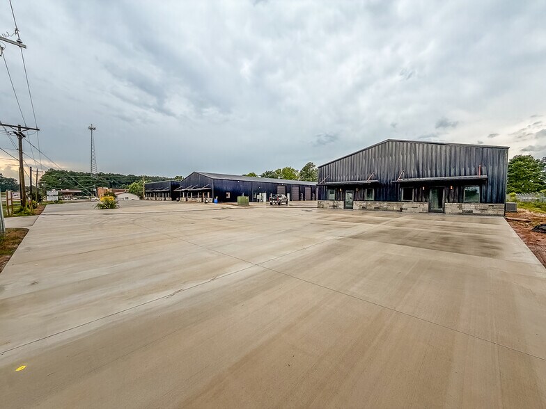 More Photos Of 1648 FM 450, Hallsville Office For Lease