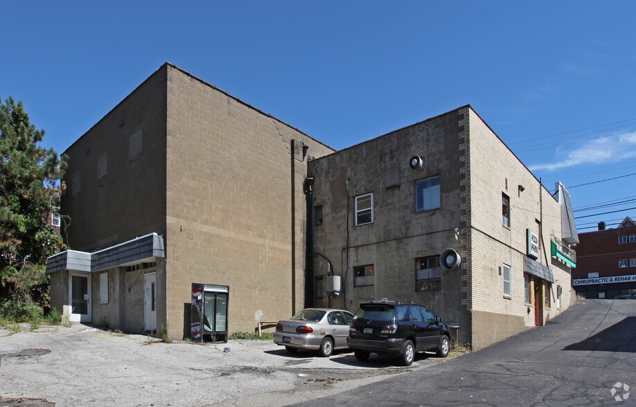 More Photos Of 996-1000 Greentree Rd, Pittsburgh Freestanding For Lease