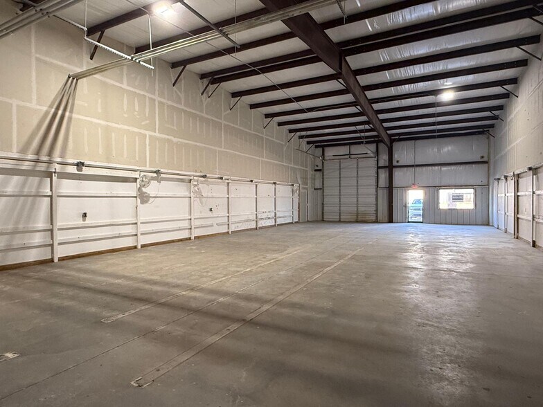 Primary Photo Of 4210 S Classen Blvd, Norman Unknown For Lease