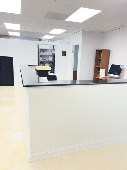 More Photos Of 2295 NW Corporate Blvd, Boca Raton Office Residential For Sale
