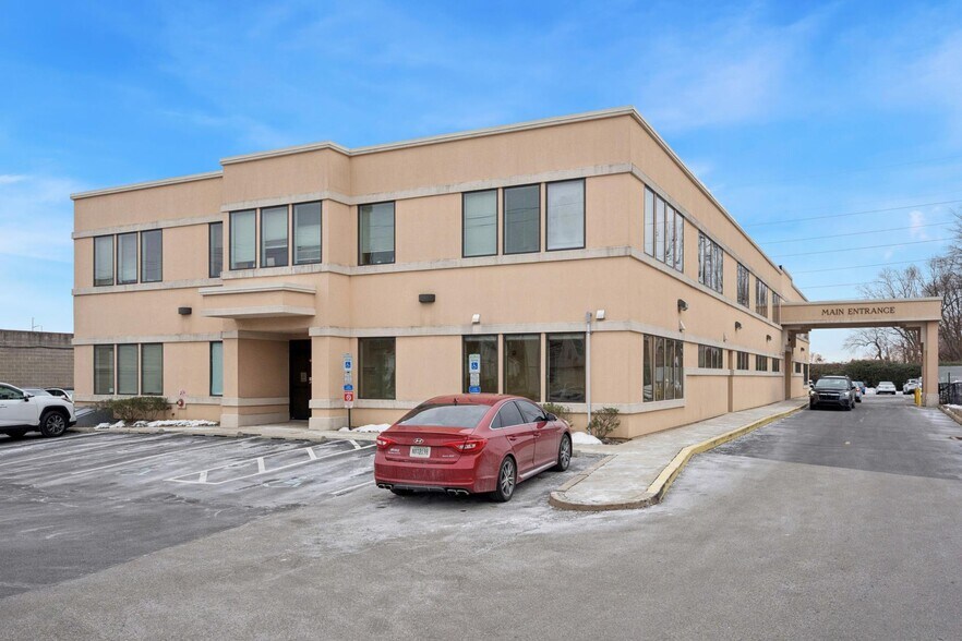 More Photos Of 2000 Grant Ave, Philadelphia Medical For Sale