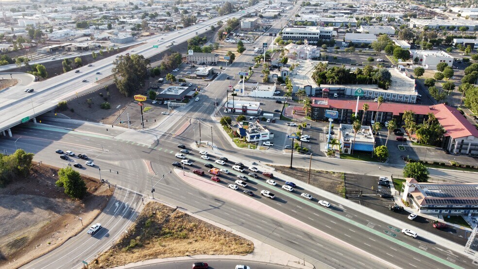 More Photos Of 2610 Buck Owens Blvd, Bakersfield Fast Food For Lease