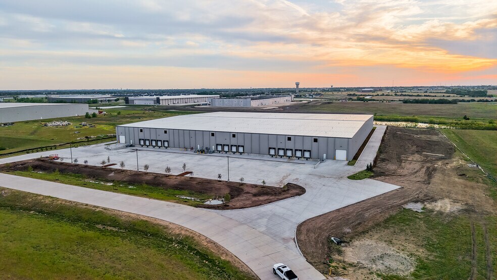 Primary Photo Of 5447 Sunflower Ct, Bel Aire Warehouse For Lease