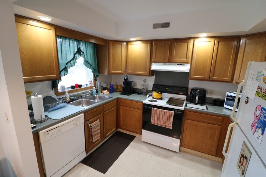 More Photos Of ,  Unknown For Sale