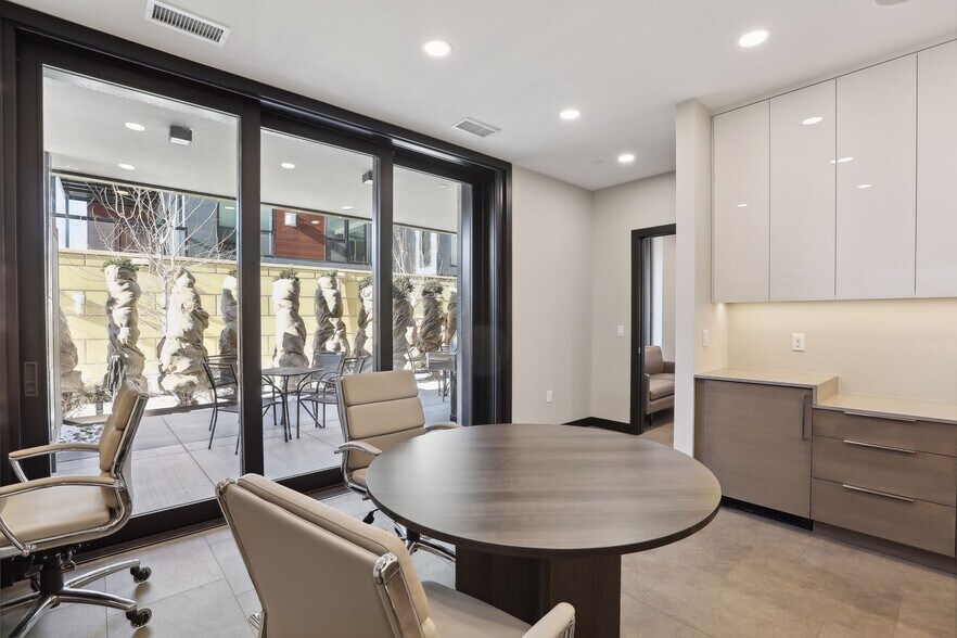 More Photos Of 275 Lake St, Wayzata Office Residential For Lease