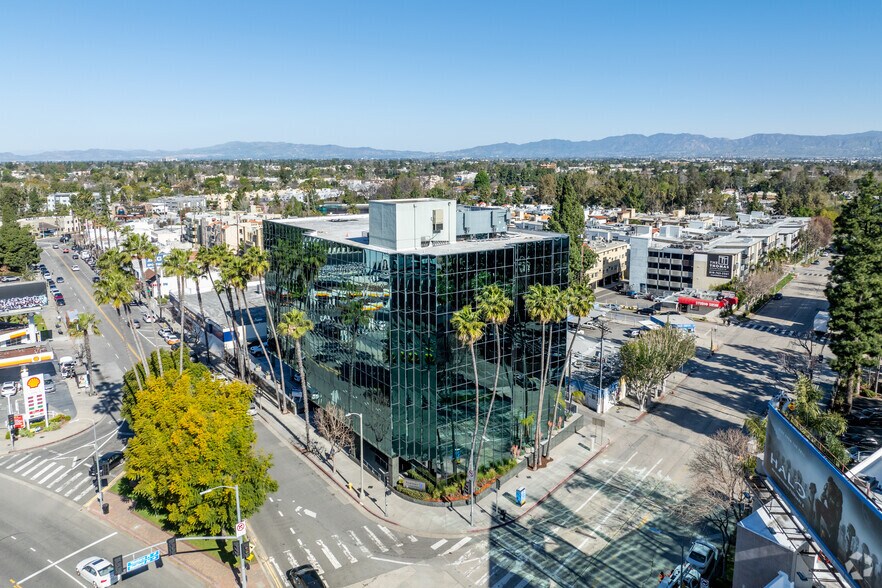 More Photos Of 12001 Ventura Pl, Studio City Office For Lease