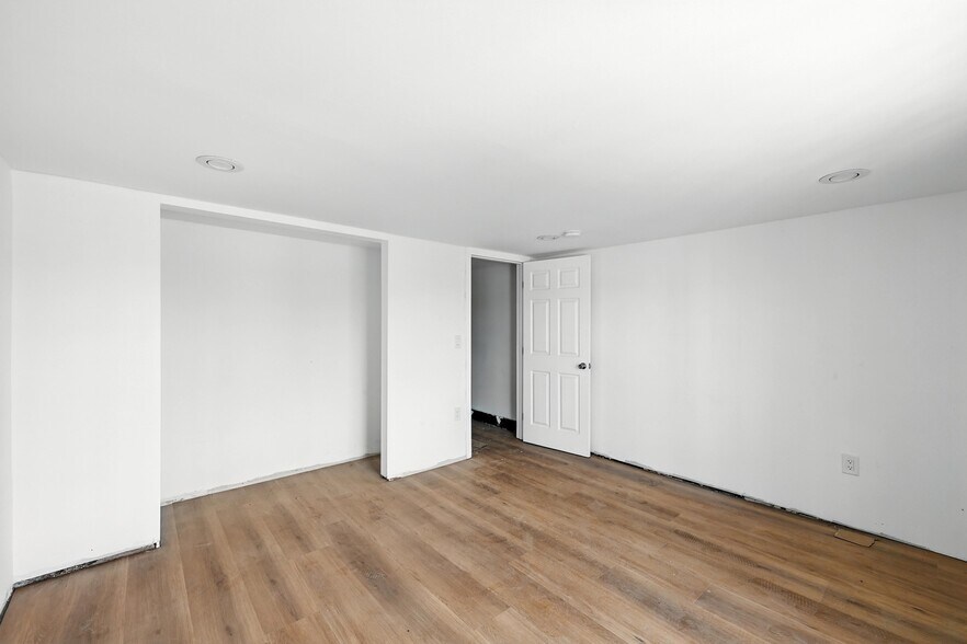 More Photos Of 5404 Western Ave, Los Angeles Storefront Retail Office For Lease