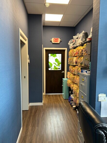 More Photos Of 871 Middle Country Rd, Selden General Retail For Sale