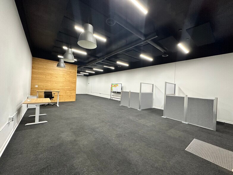 More Photos Of 6320 Five Mile Centre Park, Fredericksburg Office For Sale