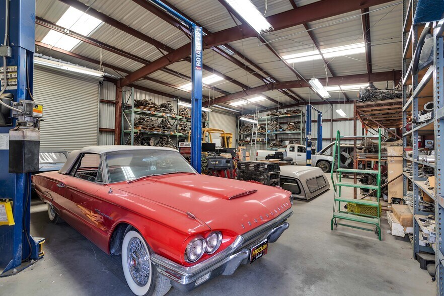 More Photos Of 75851 Baseline Rd, Twentynine Palms Warehouse For Sale