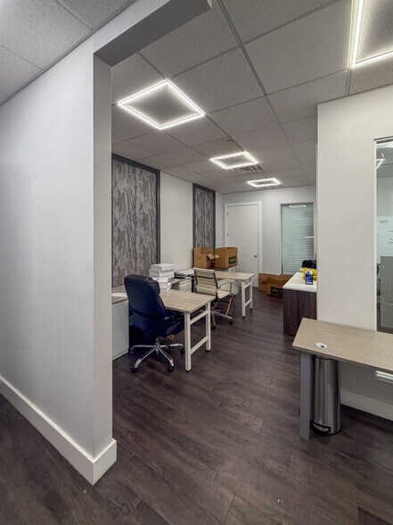 More Photos Of 5902 14th Ave, Brooklyn Office For Sale