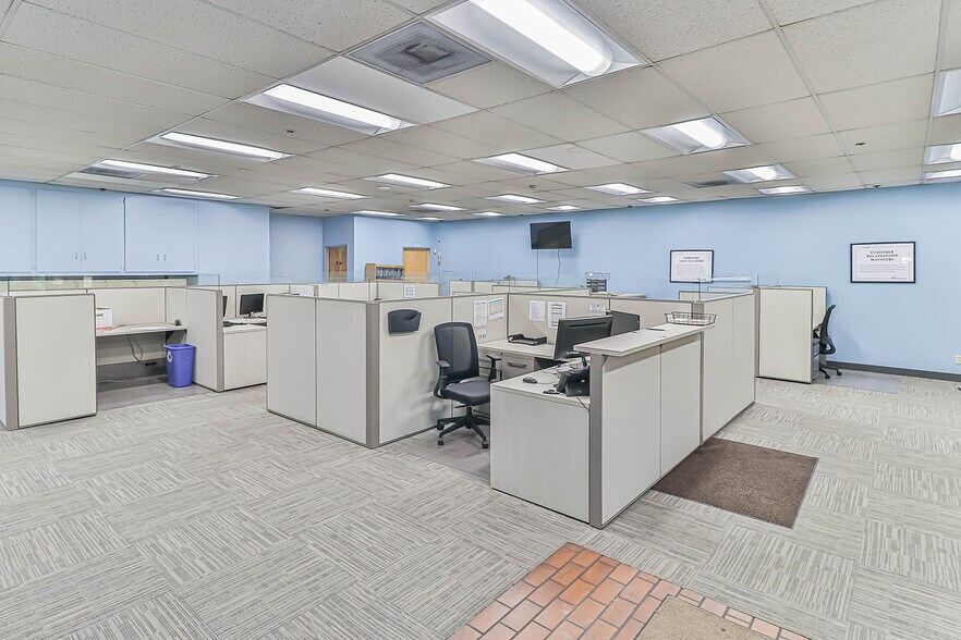 More Photos Of 1625 Riverside Dr, Los Angeles Warehouse For Lease