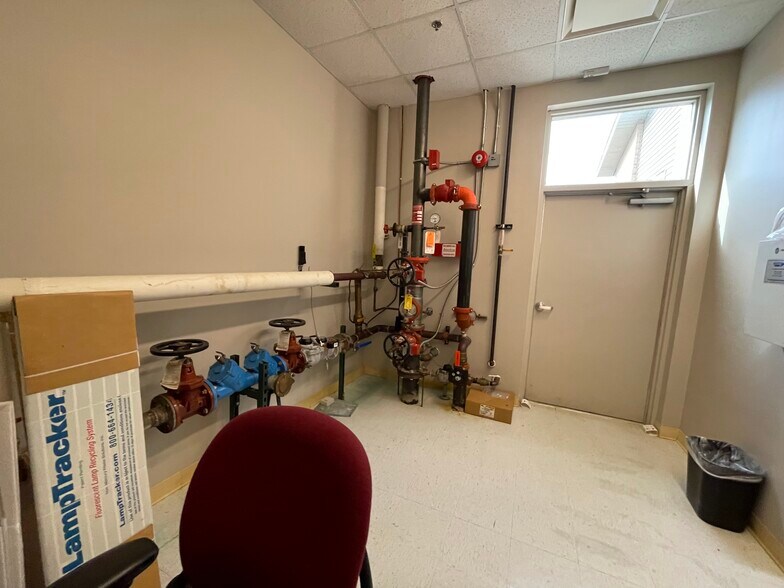 More Photos Of 4800 Concentric Blvd, Saginaw Office For Lease