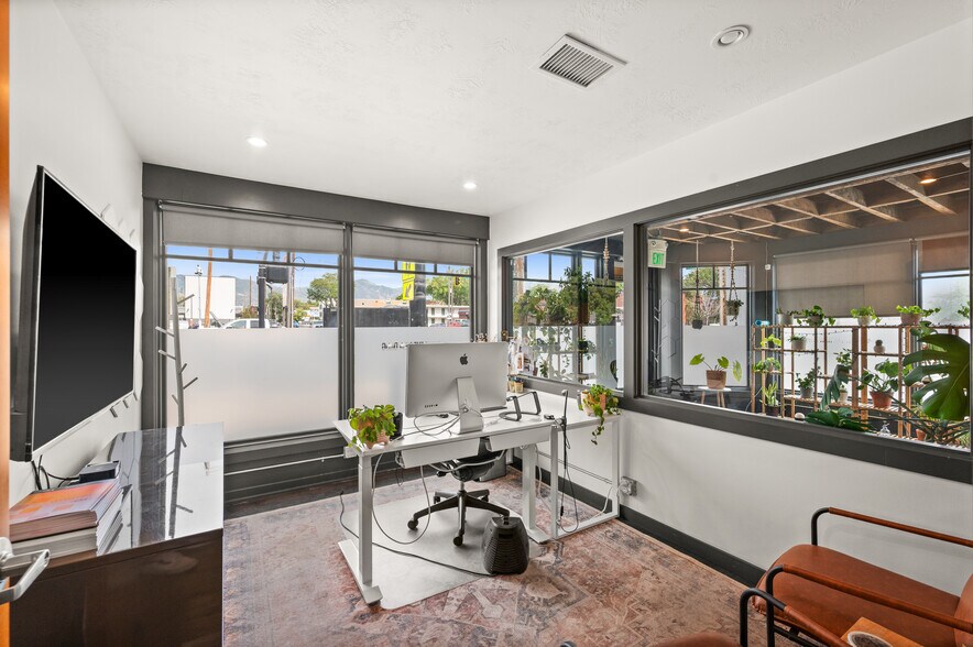 More Photos Of 1680 S Main St, Salt Lake City Freestanding For Lease