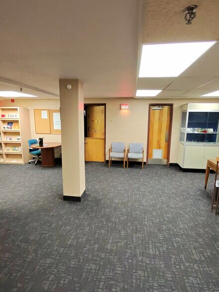 More Photos Of 261-301 Port Union Rd, Toronto Storefront For Lease