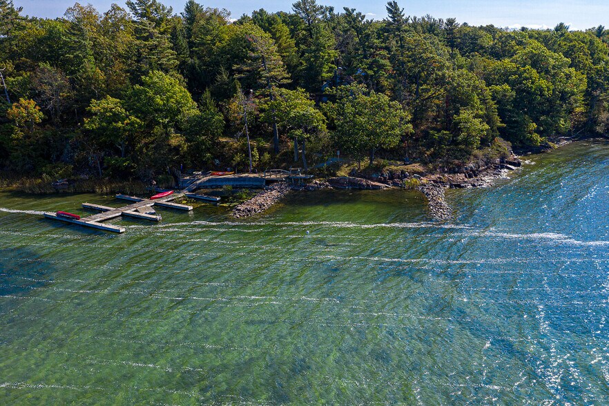 More Photos Of 345 Thousand Islands Pky, Leeds and The Thousand Islands Hotel For Sale