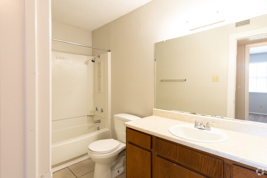 More Photos Of 255 Turner St, Roanoke Apartments For Sale