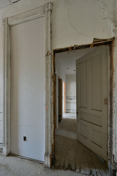 More Photos Of 1913 Central Ave, Cincinnati Office Residential For Sale