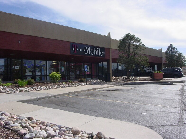 More Photos Of 1140-1160 S Abilene St, Aurora Freestanding For Lease