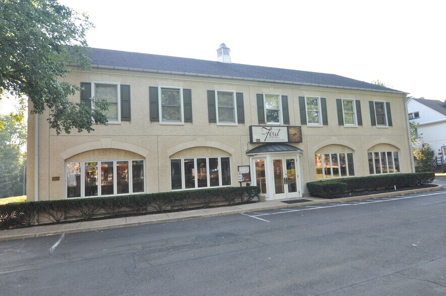Primary Photo Of 275 S Main St, Doylestown Office For Lease