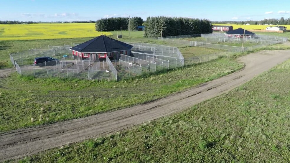 Primary Photo Of 51227 Range Road 280, Parkland County Veterinarian Kennel For Sale