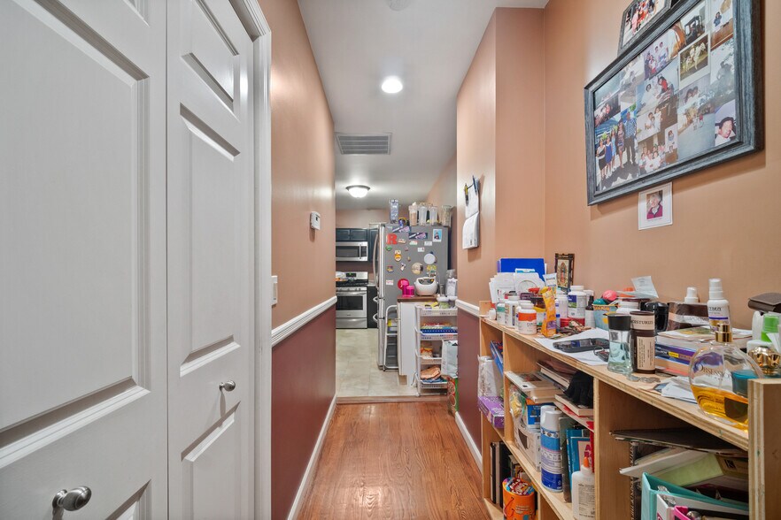 More Photos Of , Leonia General Retail For Sale