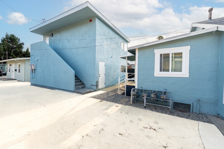 More Photos Of 132-138 W Ramona St, Ventura Apartments For Sale