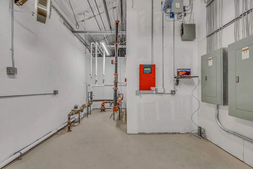 More Photos Of 20-26 Montage Mountain rd, Moosic Office For Lease