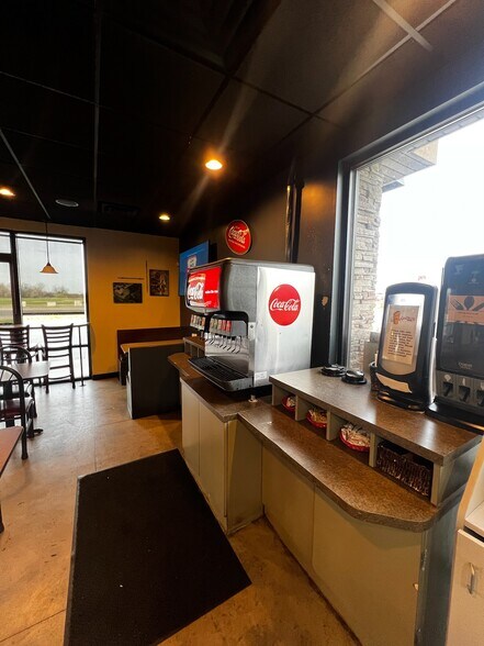 More Photos Of 380 N 2000 W, Marriott Slaterville Storefront For Sale