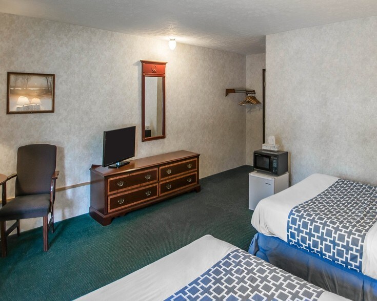 More Photos Of 7462 Seneca Rd N, Hornell Hotel For Sale