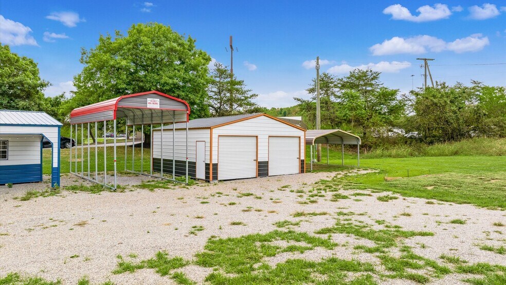 More Photos Of 2309 Southgate, Cambridge Land For Sale