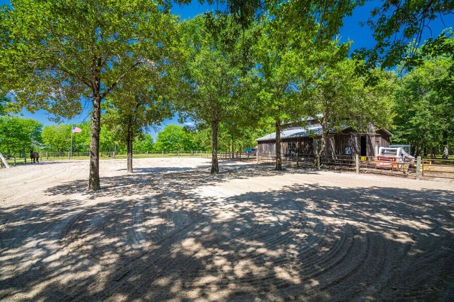 More Photos Of FM 1536 @ CR 3573, Dike Land For Sale