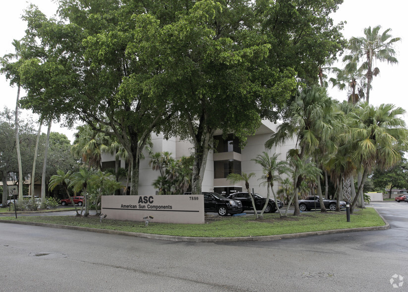 Primary Photo Of 7880 N University Dr, Tamarac Office Residential For Lease