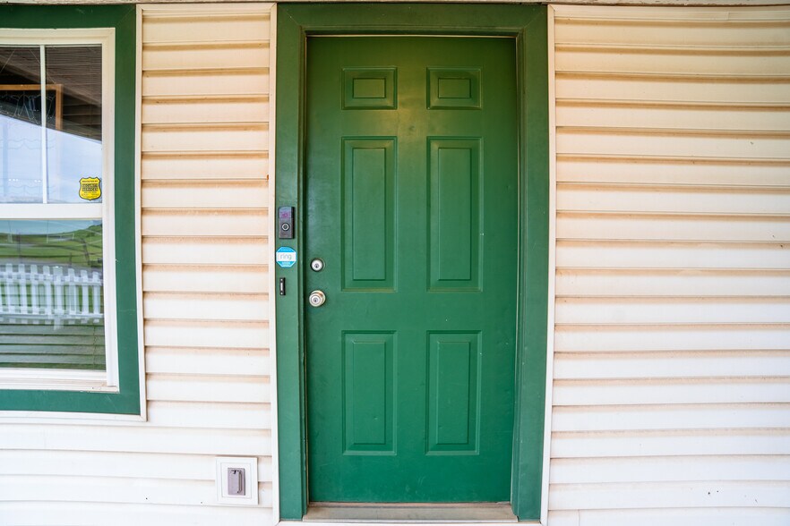 More Photos Of 1002 Old 66 Rd, Hydro Land For Sale