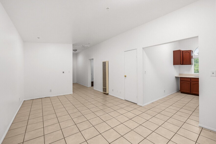 More Photos Of 2104 Mozart St, Los Angeles Apartments For Sale