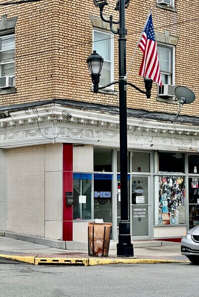 More Photos Of 1616 Summit Ave, Union City Apartments For Lease