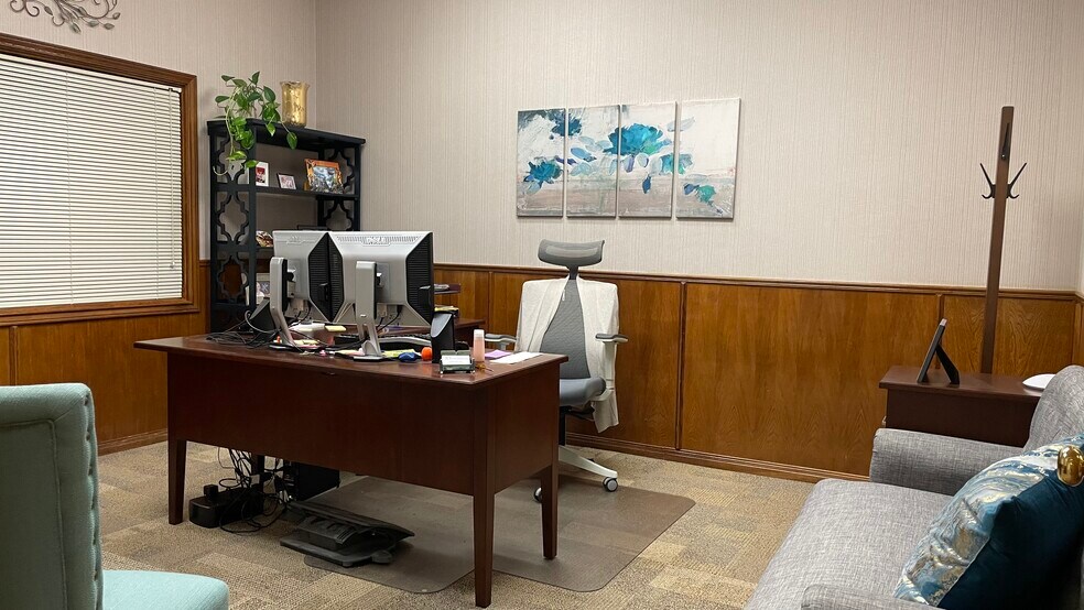 More Photos Of 2801 S Interstate 35 S, Austin Loft Creative Space For Lease