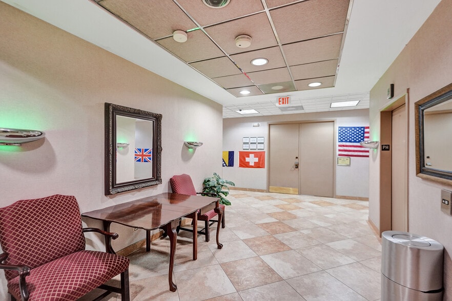 More Photos Of 4491 S State Road 7, Davie Office For Lease