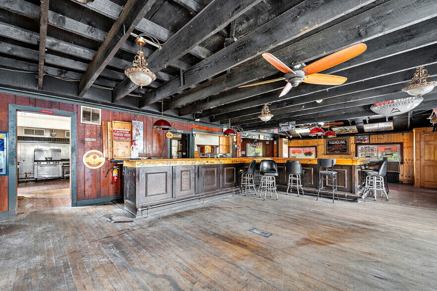 More Photos Of 221 White Horse Pike, Chesilhurst Bar For Sale